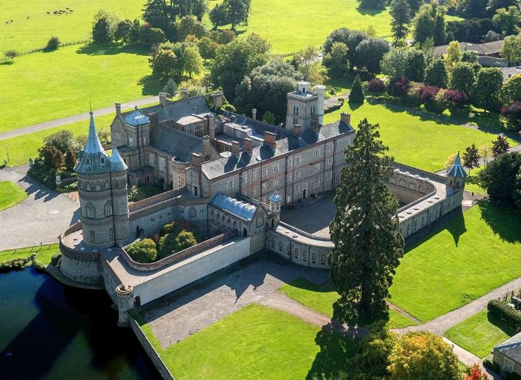 De Vere Horsley Estate East Horsley Εξωτερικό φωτογραφία