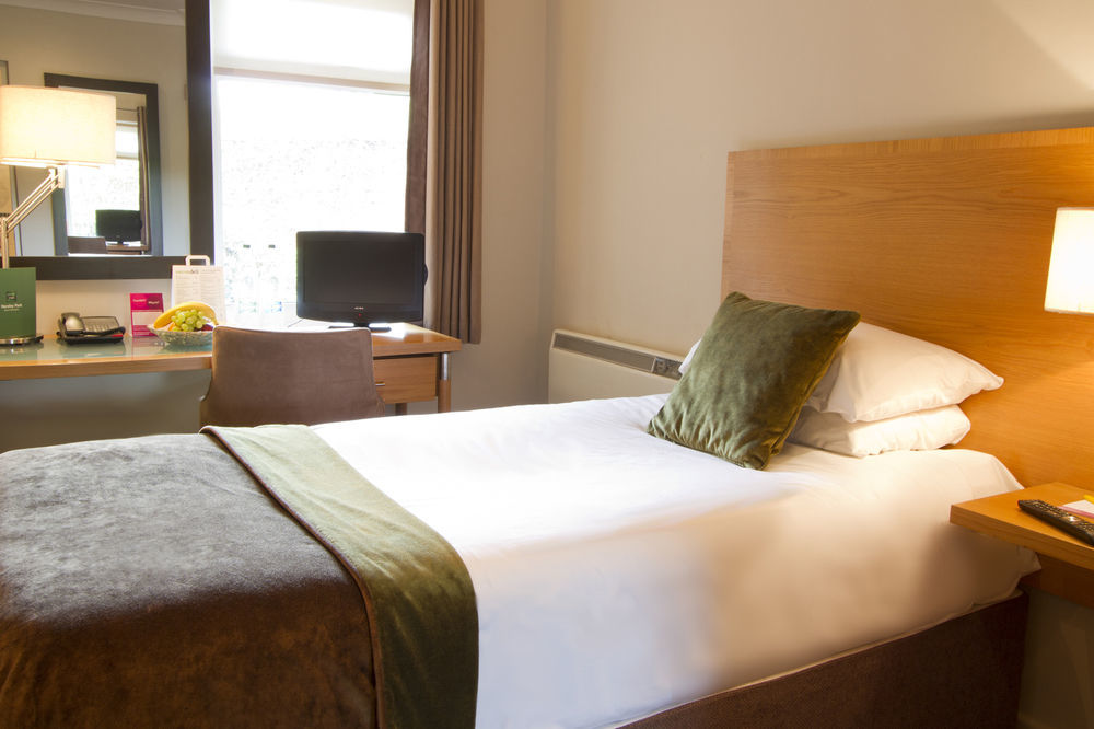De Vere Horsley Estate East Horsley Εξωτερικό φωτογραφία