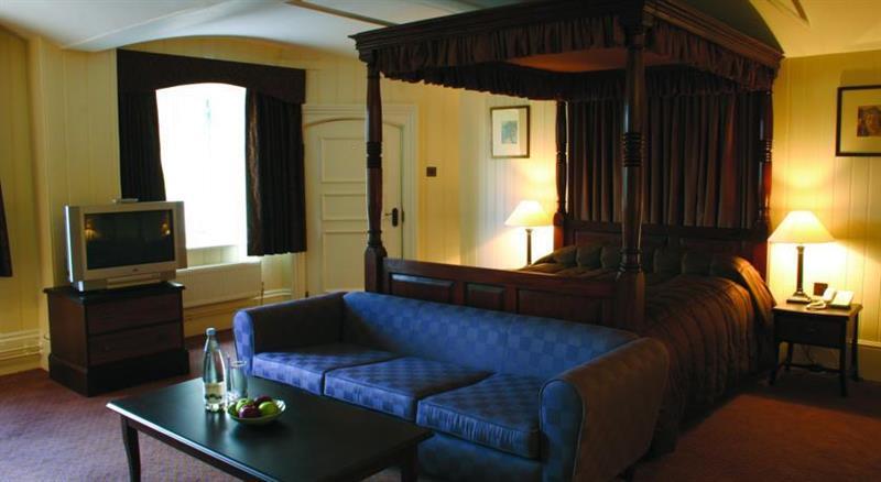De Vere Horsley Estate East Horsley Εξωτερικό φωτογραφία