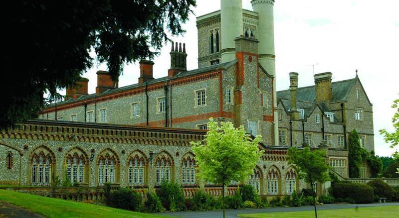 De Vere Horsley Estate East Horsley Εξωτερικό φωτογραφία